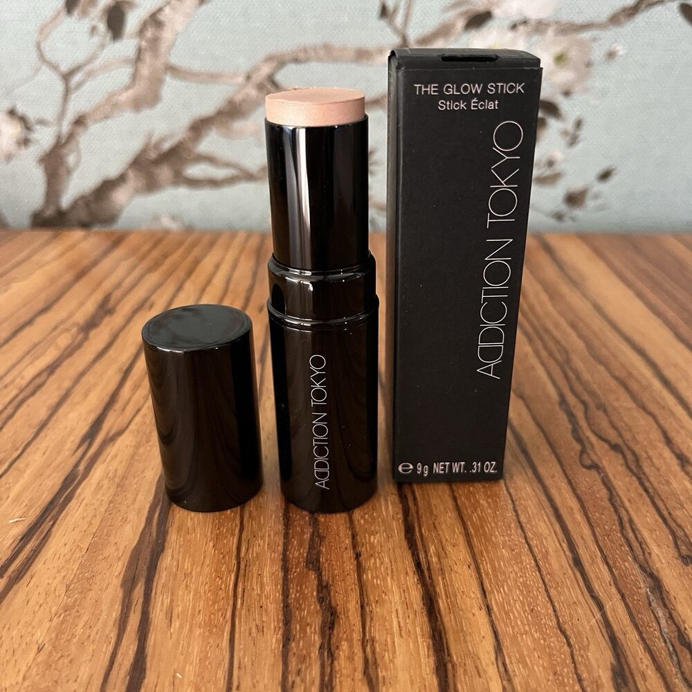 Addiction Tokyo The Glow Stick 001P Above The Moon 9g / .31oz
